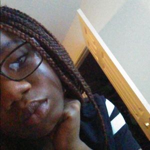 Meet your Posher, Lakata